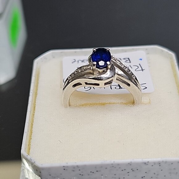 Sterling Silver 925 Ring With Blue Stone And 2 Small Diamonds, Size 7.25 *Read* - Picture 4 of 11
